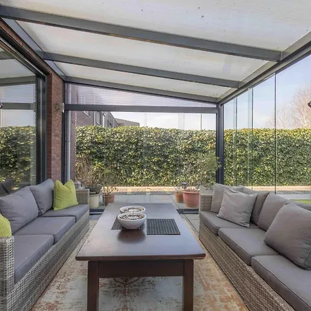 Modern Ninety-one Hotell 3*